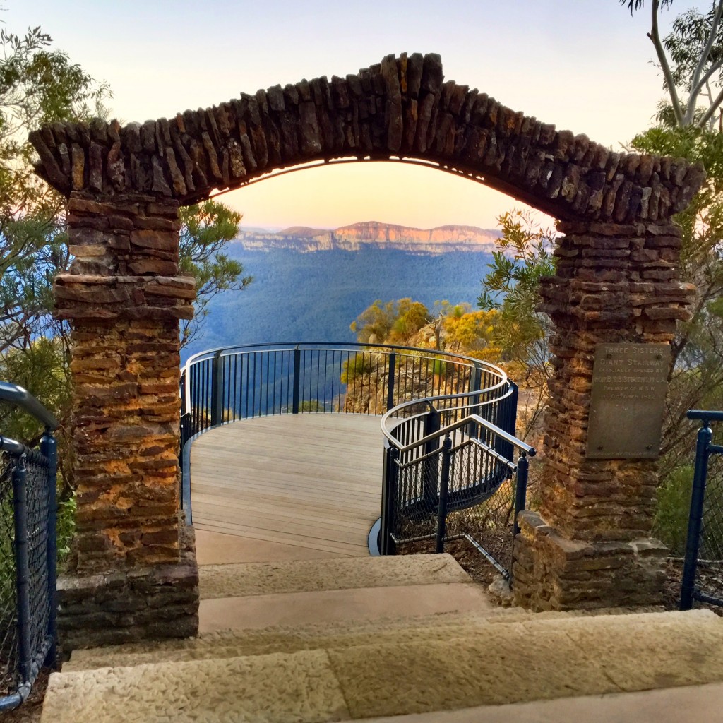 Echo Point, 3 Ststers, Katoomba, Ask Roz Blue Mountains