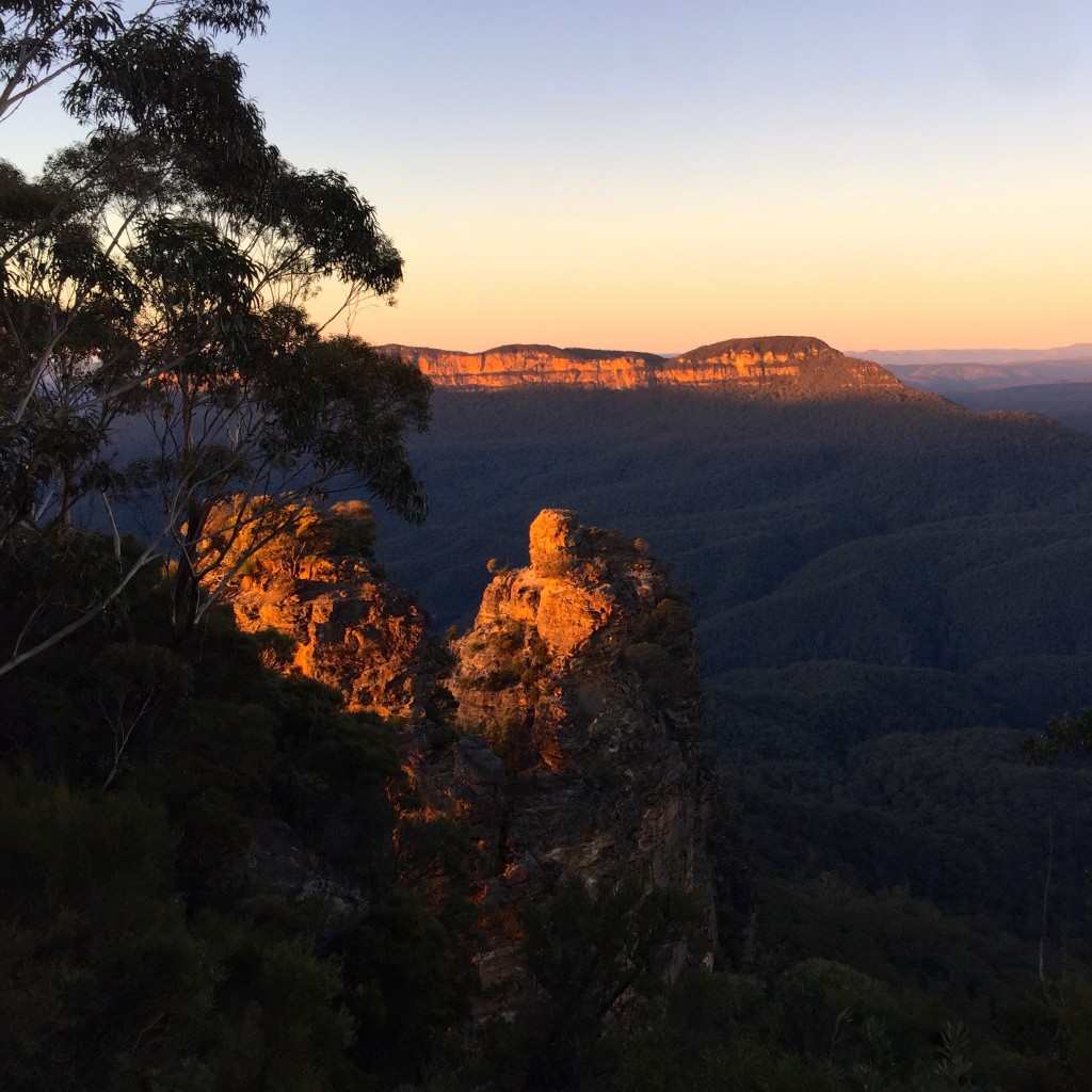 Echo Point, 3 Ststers, Katoomba, Ask Roz Blue Mountains