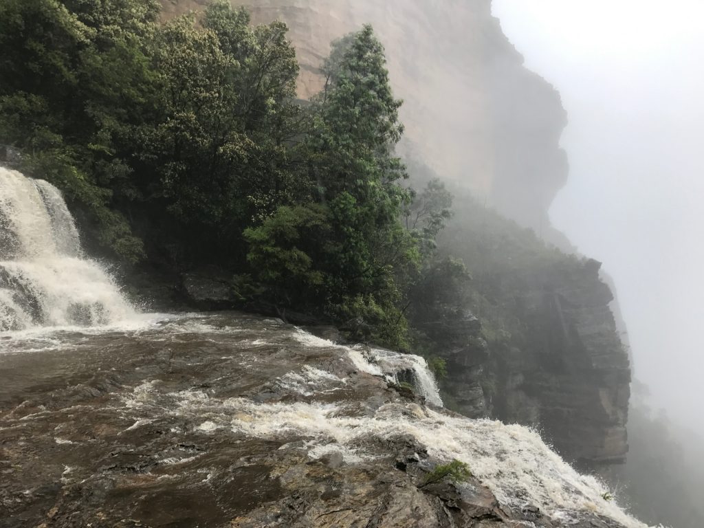 Katoomba Falls, Ask Roz