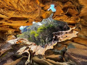 Devils Eye Arch, Katoomba