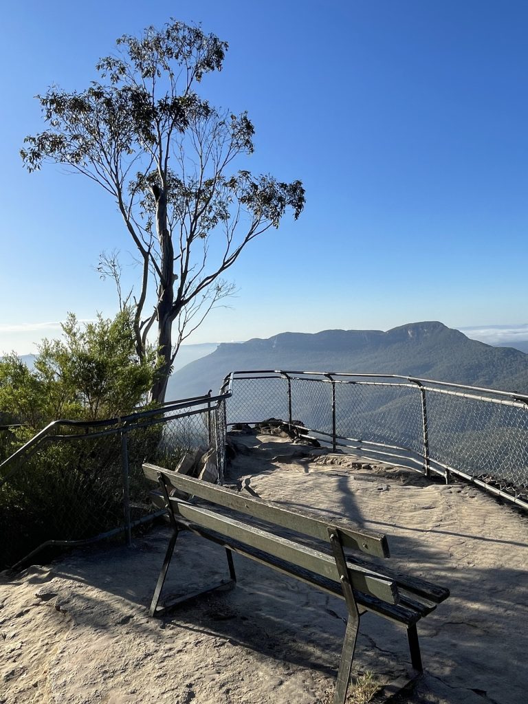 Katoomba Cascades to Echo Point